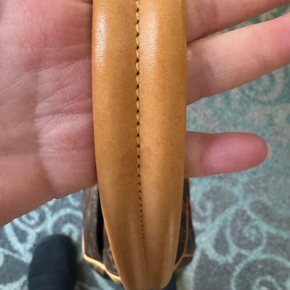 Louis Vuitton Beverly Monogram MM Shoulder Bag - Image 13