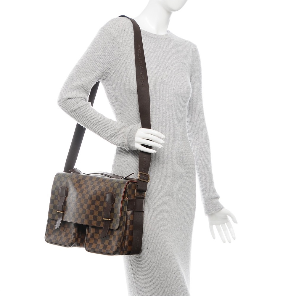 LV Damier Ebene Broadway Messenger Bag - Image 2