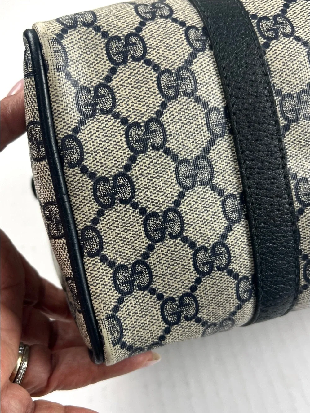 Authentic Vintage Gucci Accessory Collection GG Supreme Vintage Boston Bag - Image 6