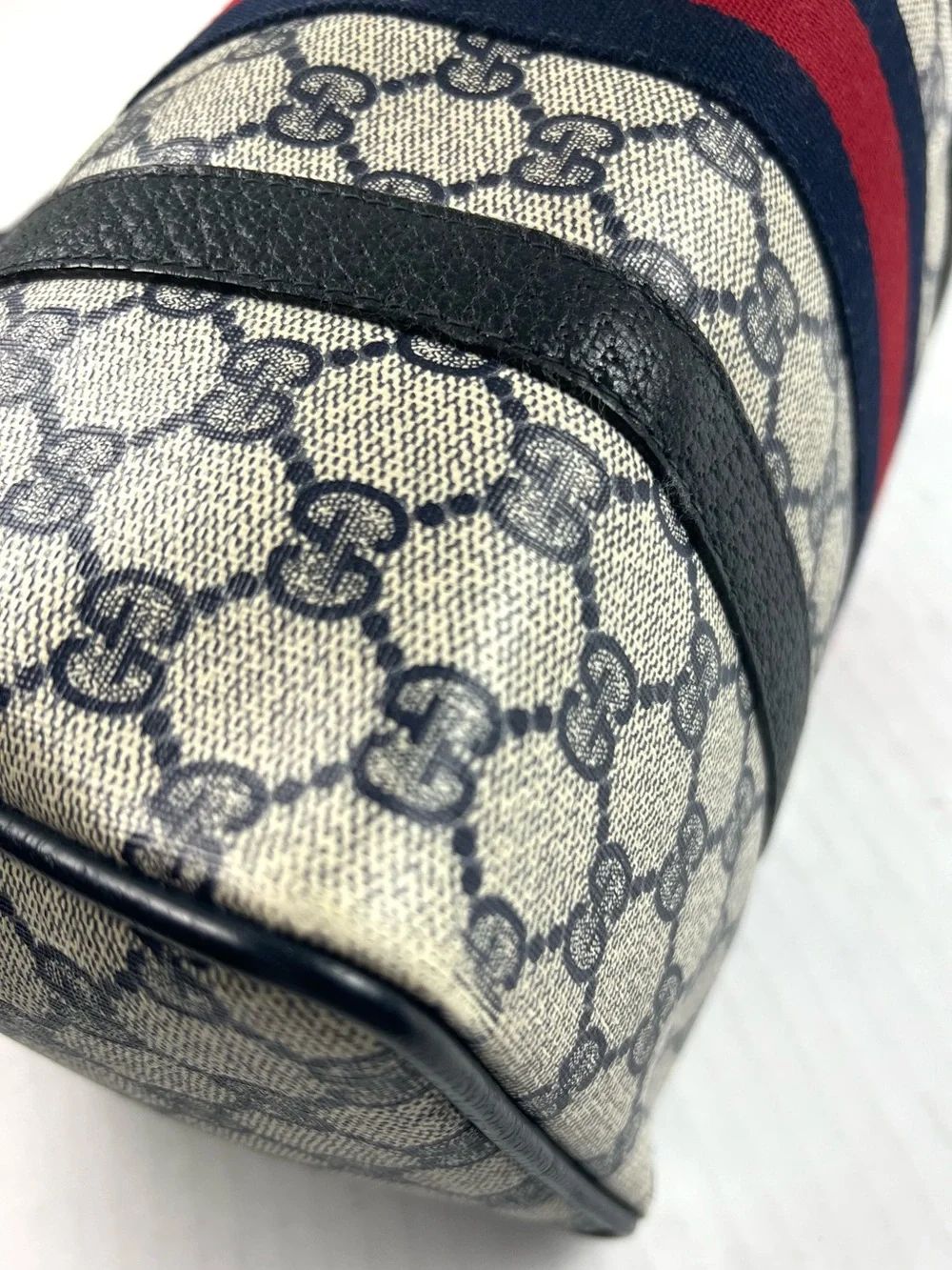 Authentic Vintage Gucci Accessory Collection GG Supreme Vintage Boston Bag - Image 7