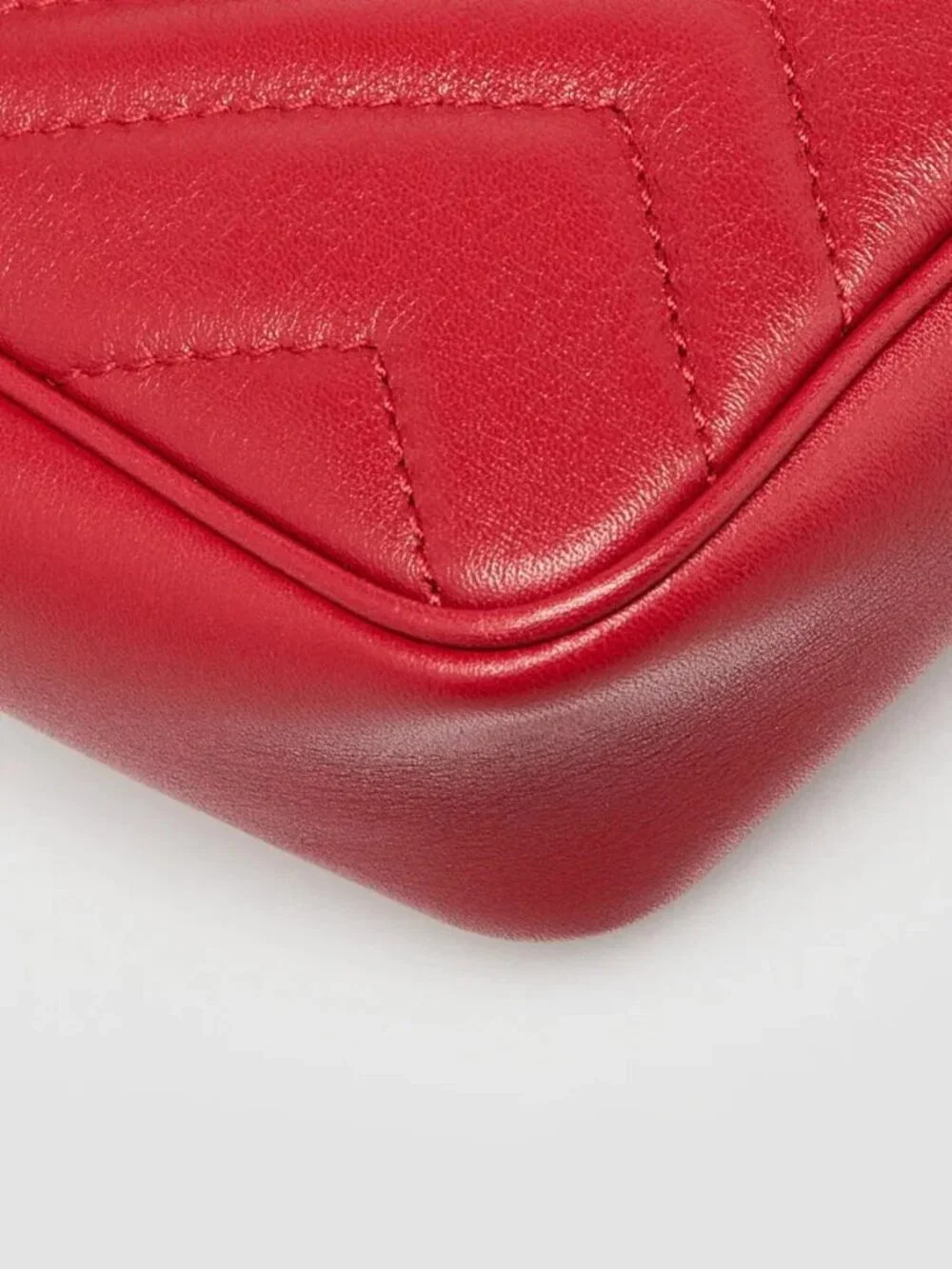 GG Marmont Matelassé Leather Super Mini Bag in Red - Image 4