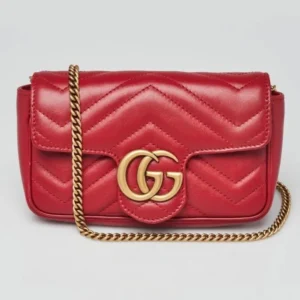 GG Marmont Matelassé Leather Super Mini Bag in Red