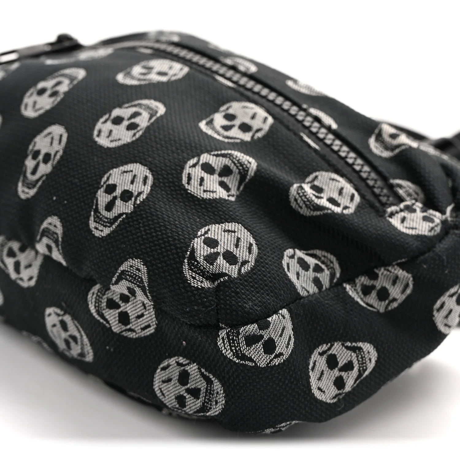 Alexander McQueen Jacquard Skull Belt Bag Black White - Image 9