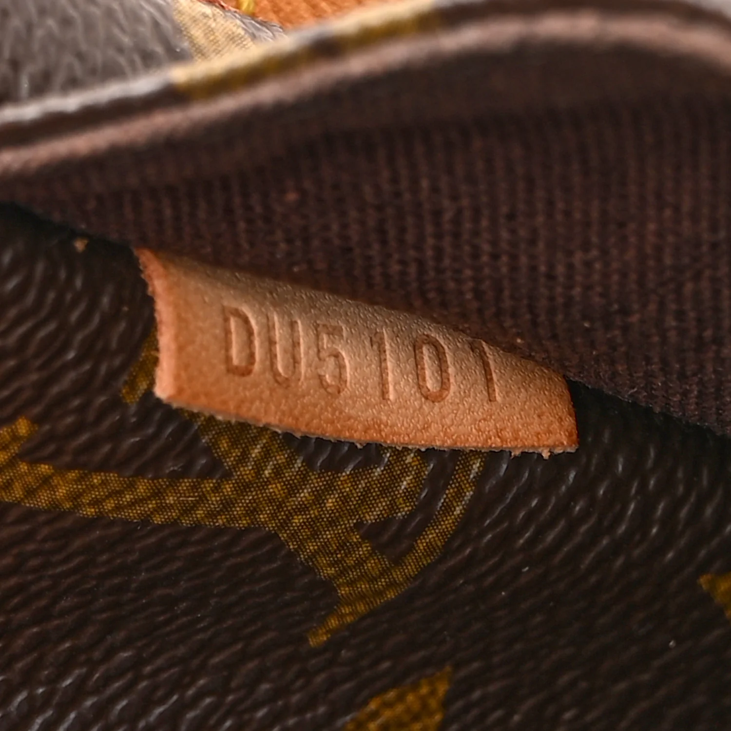 Louis Vuitton Monogram Menilmontant PM - Image 7