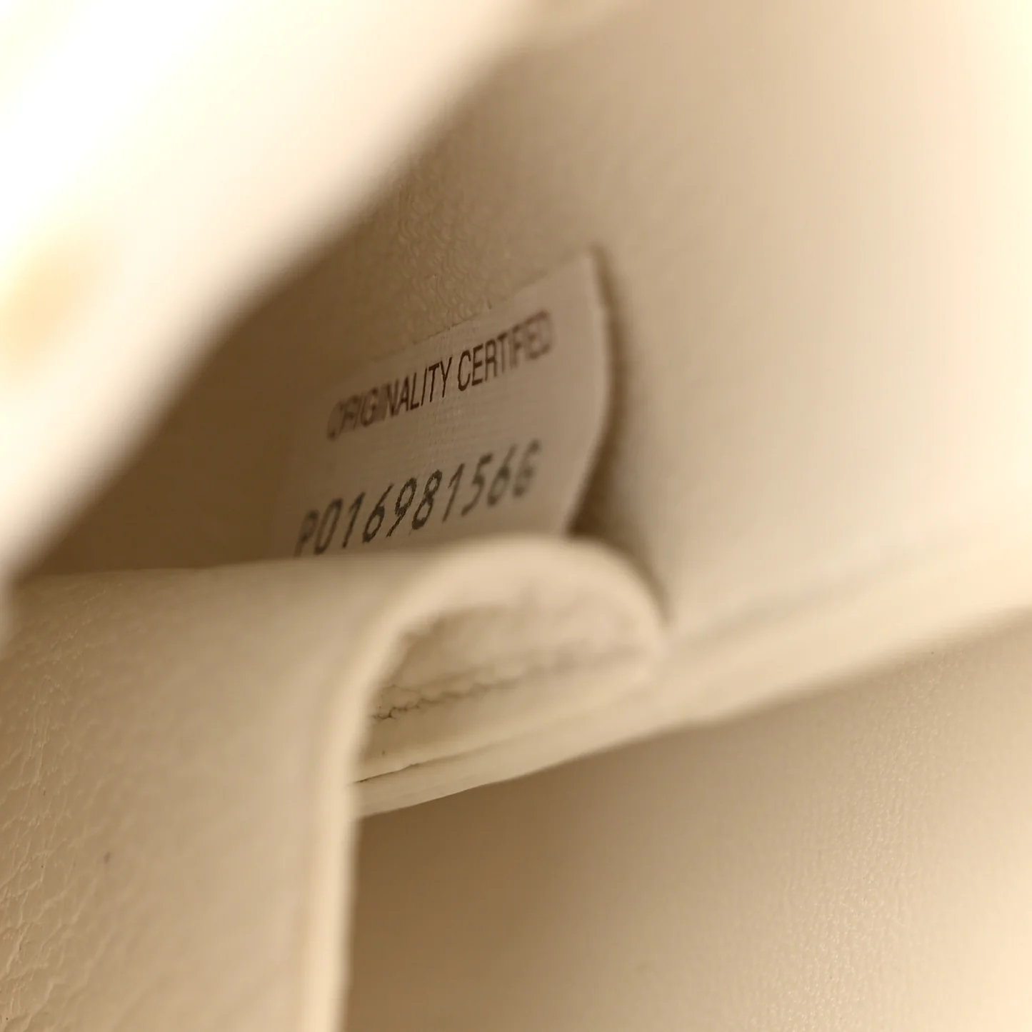 Bottega Veneta Calfskin Mount Envelope Bag White - Image 7