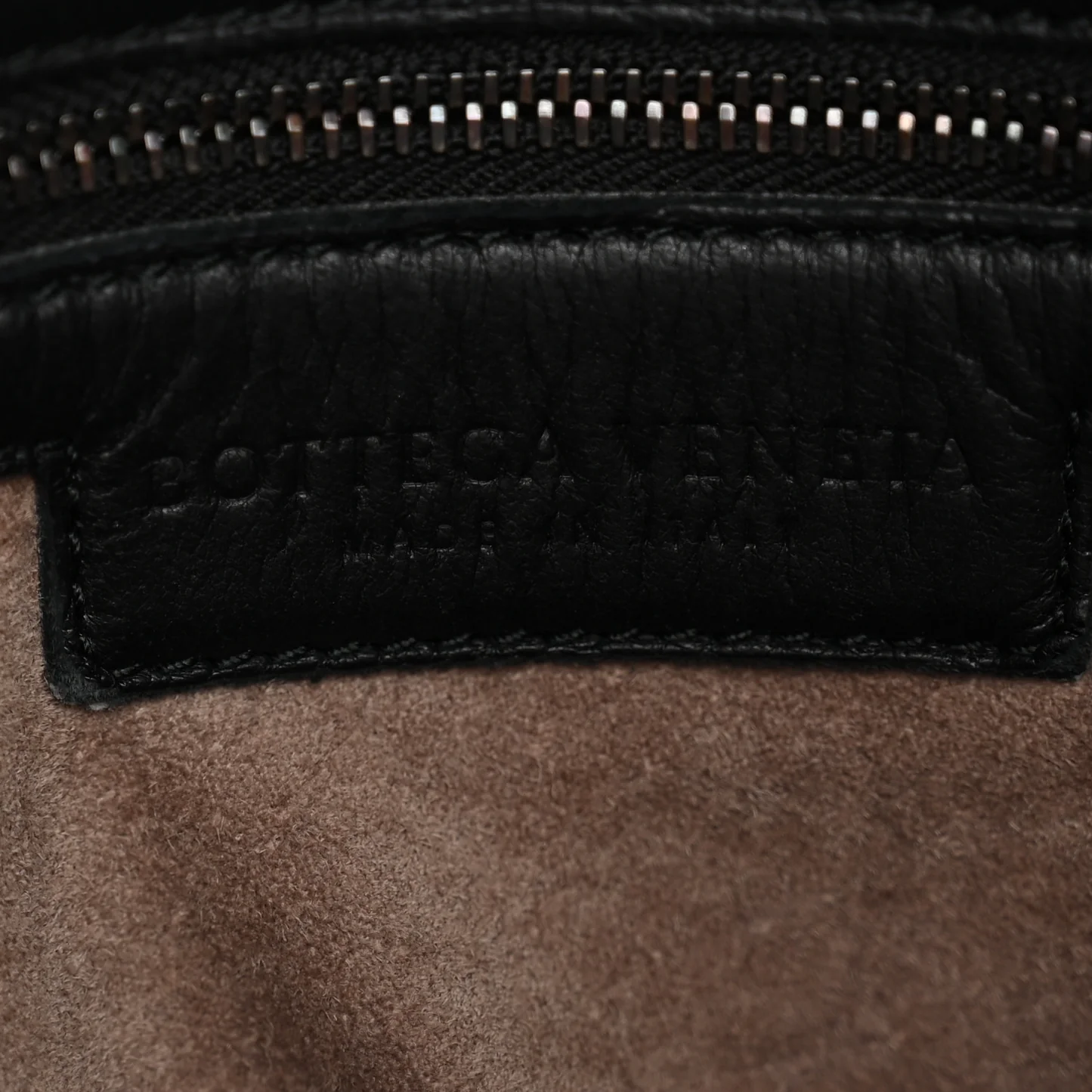 Bottega Veneta Nappa Intrecciato Large Veneta Hobo Black - Image 6