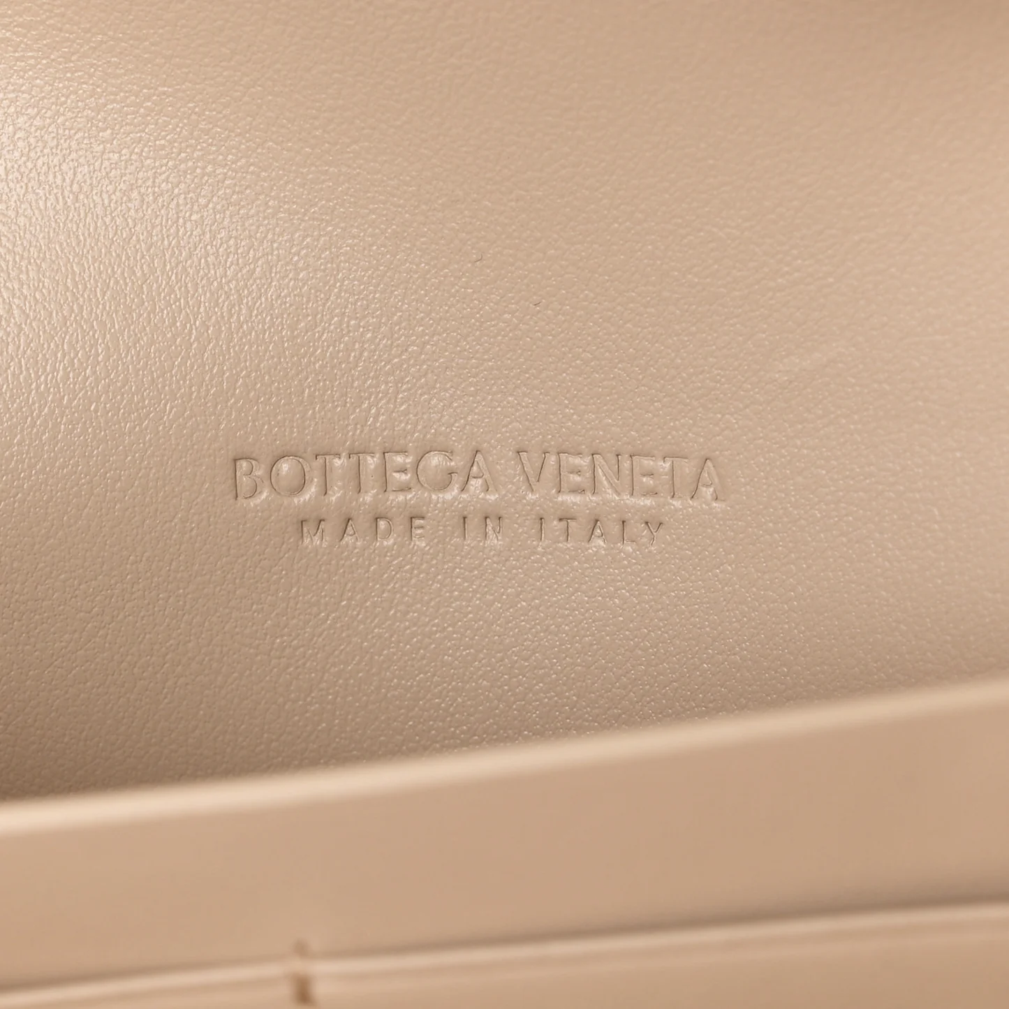 Bottega Veneta Nappa Intrecciato Long Andiamo Top Handle Clutch Ecru - Image 6